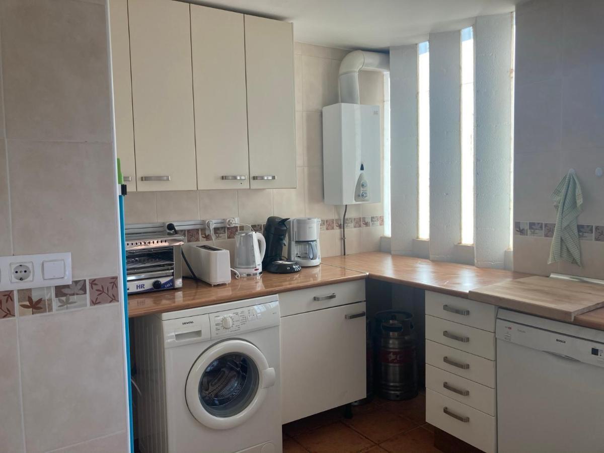 Chalet Adosado En Urbanizacion Con Precioso Jardin Dénia Esterno foto